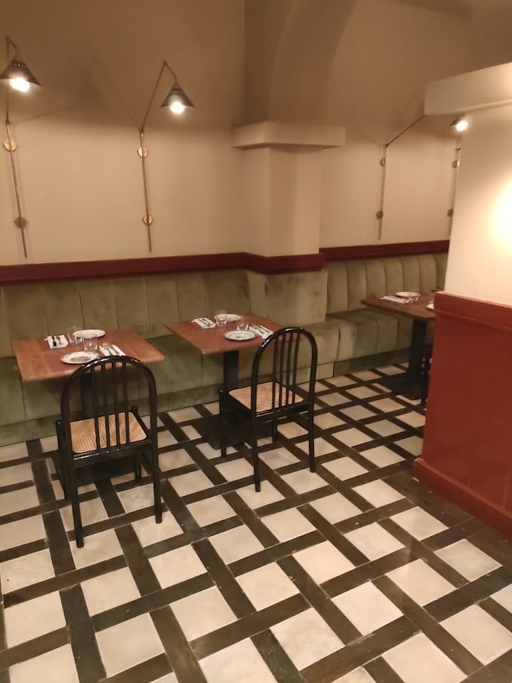 Pavimentazione con disegno geometrico