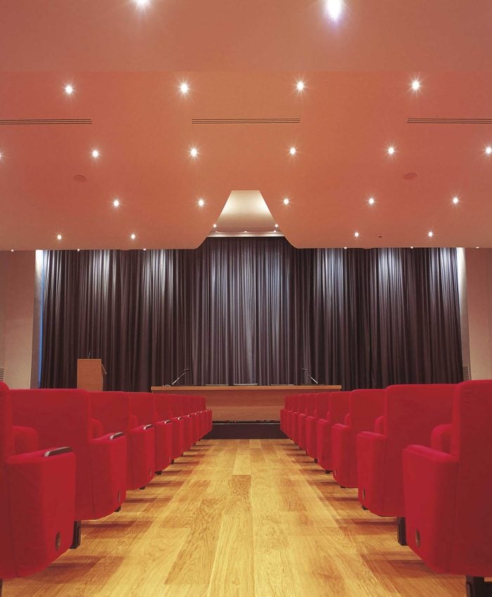 Tendaggi in una sala spettacoli